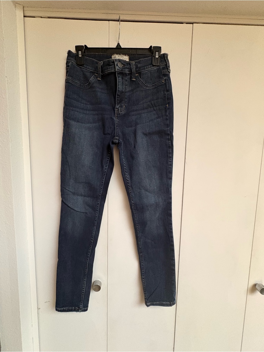 Free People Dark Blue Women’s Skinny Jeans